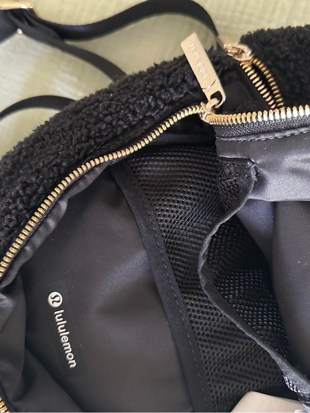 Lululemon mini backpack - Picture 3 of 3